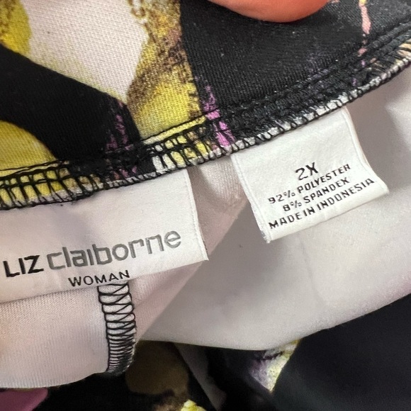 Liz Claiborne floral scuba skirt size 2X - Picture 6 of 7